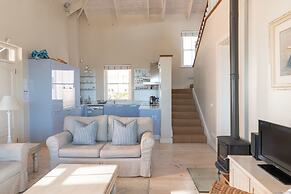 The Majestic Apartment