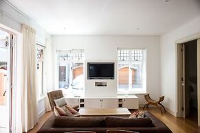 The Majestic Apartment