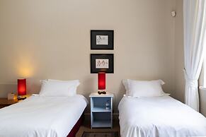 The Majestic Apartment