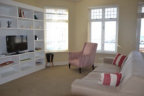 The Majestic Apartment