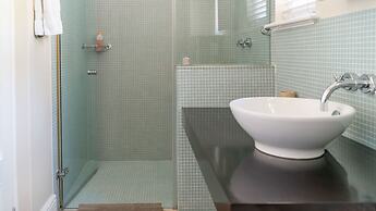 The Majestic Apartment