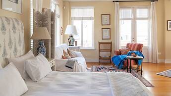 The Majestic Apartment