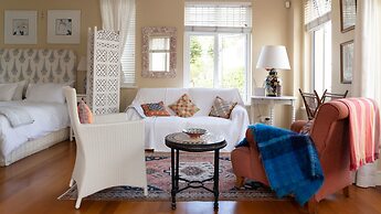 The Majestic Apartment