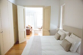 The Majestic Apartment