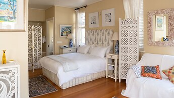 The Majestic Apartment