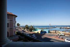 The Majestic Apartment