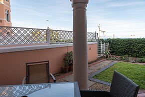 The Majestic Apartment