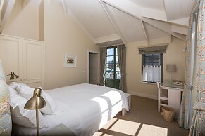 The Majestic Apartment