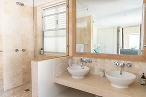 The Majestic Apartment