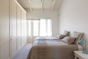 The Majestic Apartment