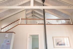 The Majestic Apartment