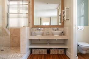 The Majestic Apartment