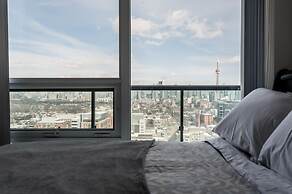Life Suites Soho 2 Bed - 2 Bath CN Tower View