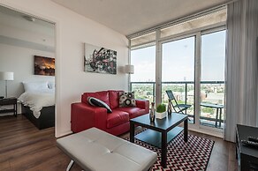 Life Suites Soho 2 Bed - 2 Bath CN Tower View
