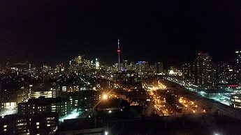 Life Suites Soho 2 Bed - 2 Bath CN Tower View