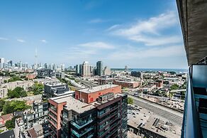 Life Suites Soho 2 Bed - 2 Bath CN Tower View