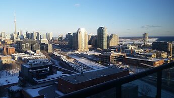 Life Suites Soho 2 Bed - 2 Bath CN Tower View