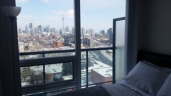 Life Suites Soho 2 Bed - 2 Bath CN Tower View