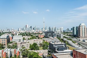 Life Suites Soho 2 Bed - 2 Bath CN Tower View