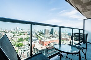 Life Suites Soho 2 Bed - 2 Bath CN Tower View