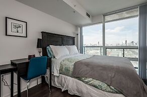 Life Suites Soho 2 Bed - 2 Bath CN Tower View