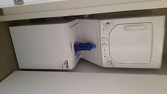 Life Suites Soho 2 Bed - 2 Bath CN Tower View