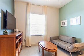 Kasa El Paseo Miami Beach