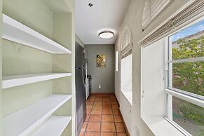 Kasa El Paseo Miami Beach