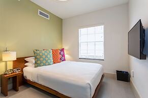 Kasa El Paseo Miami Beach