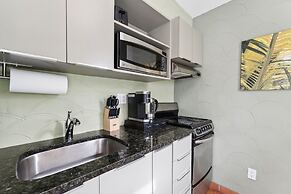 Kasa El Paseo Miami Beach