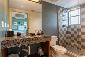 Kasa El Paseo Miami Beach