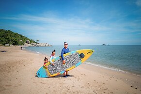 Sanae Beach Hua Hin