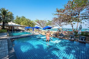 Sanae Beach Hua Hin