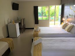 Cardwell at the Beach