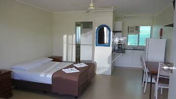 Cardwell at the Beach