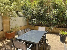 Albany Harbourside Apartments and Houses