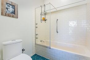 Albany Harbourside Apartments and Houses