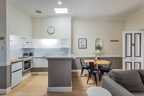 Albany Harbourside Apartments and Houses