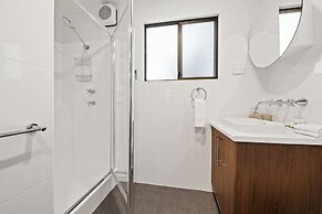 Boats And Bedzzz & Renmark River Villas