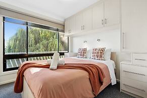 Boats And Bedzzz & Renmark River Villas