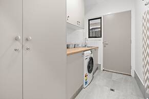 Boats And Bedzzz & Renmark River Villas