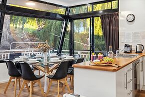 Boats And Bedzzz & Renmark River Villas