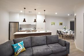 Boats And Bedzzz & Renmark River Villas