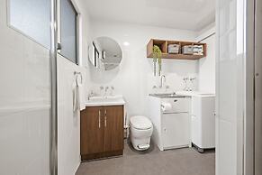 Boats And Bedzzz & Renmark River Villas