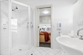 Boats And Bedzzz & Renmark River Villas