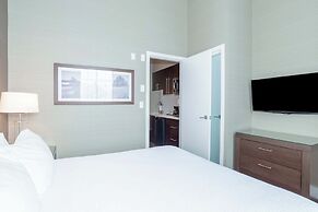 Sandman Hotel Abbotsford Airport