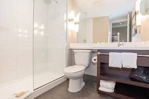 Sandman Hotel Abbotsford Airport