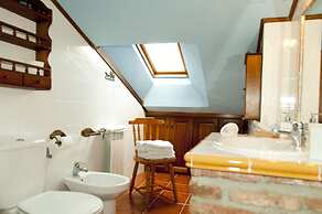 Trisqueles y Buganvillas