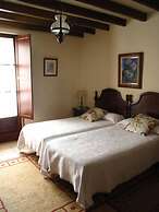 Trisqueles y Buganvillas