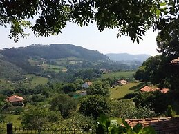 Trisqueles y Buganvillas